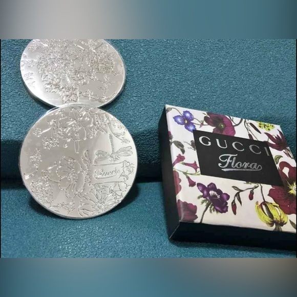 Sold 🩶 Authentic Gucci Compact Mirror Gift Box (Silver Engraved Etched Floral) - Picture 11 of 11